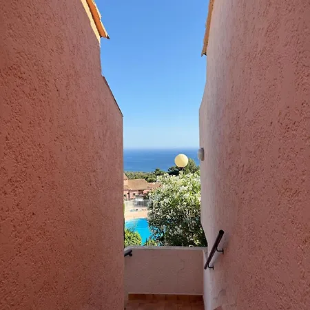Joli Avec Jardin Avec Piscine La Croix-Valmer